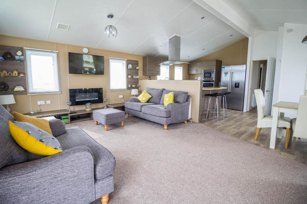 Stunning 6 Berth Lodge With Sea Views For Hire At Skipsea Sands Ref 41136Nf Barmston Luaran gambar